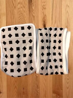 Nanit Breathing Bands -2 sizes 
0-3 months and 3-12 months